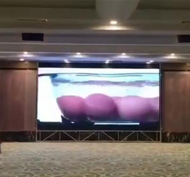 LED室內(nèi)顯示屏的競爭優(yōu)勢體現(xiàn)在哪?